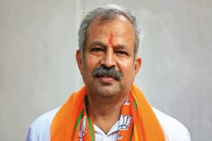 Delhi MLAs affiliated with AAP have been accused of links with terrorists by Adesh Gupta