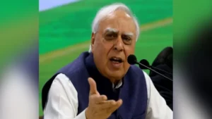Government 'safe', others 'unsafe': Kapil Sibal blasts IT rules