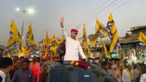 Gujarat Assembly polls: AAP promises Rs 30,000 in benefits if elected