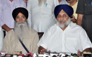 Shiromani Akali Dal members revolt against SGPC