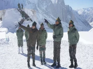 Lt Gen A Sengupta reviews winter readiness at Siachen Glacier