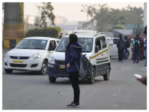 Police recover Rs 1 crore worth of jewelry from a Noida cab left by an NRI